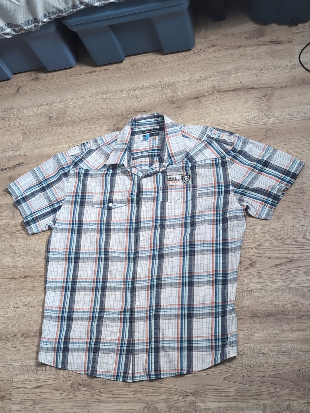 ECKO UNLTD Y2K Men's Short Sleeve Plaid Button-Down Shirt